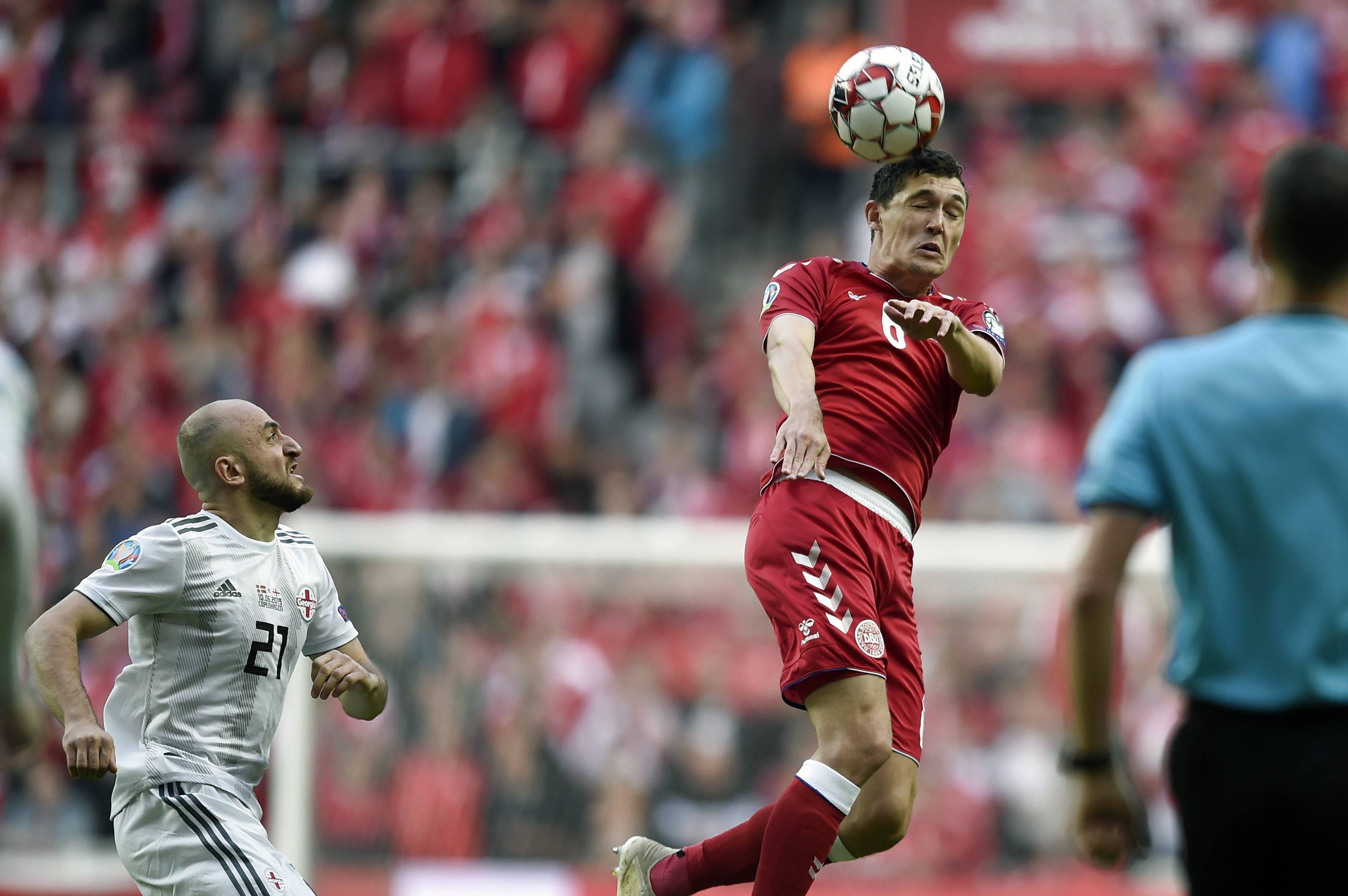 包含欧预赛资格赛战况分析，各队实力悬殊对阵的词条