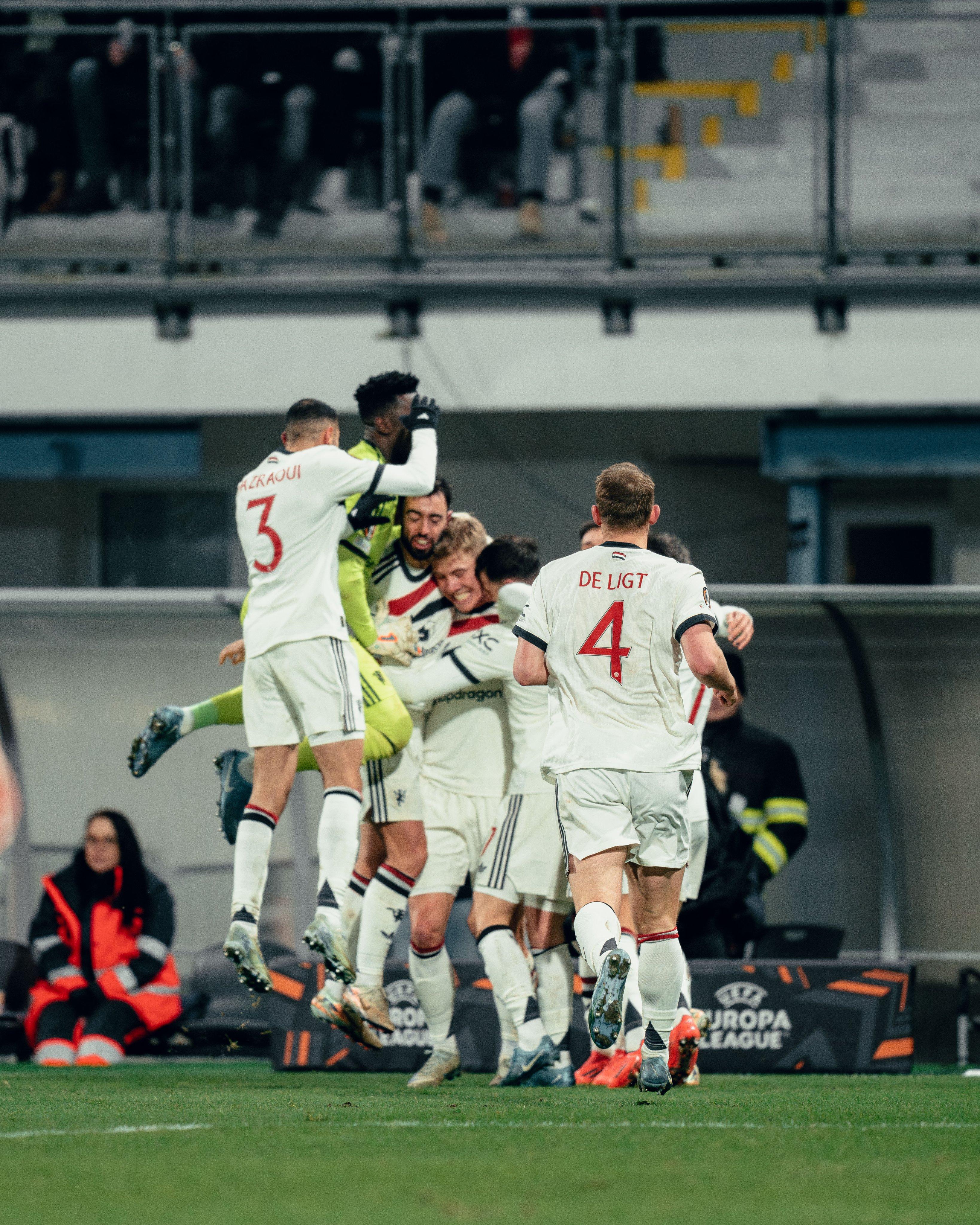 弗赖堡客场逆转战胜对手,士气高昂