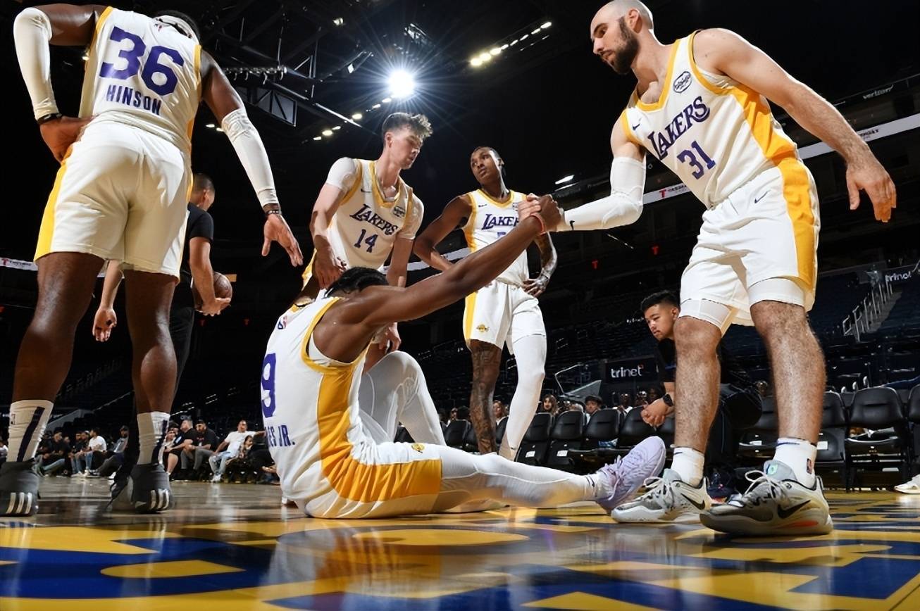 包含Ming连续十五场比赛得分超过回归赛场，DWG挑战极限！的词条