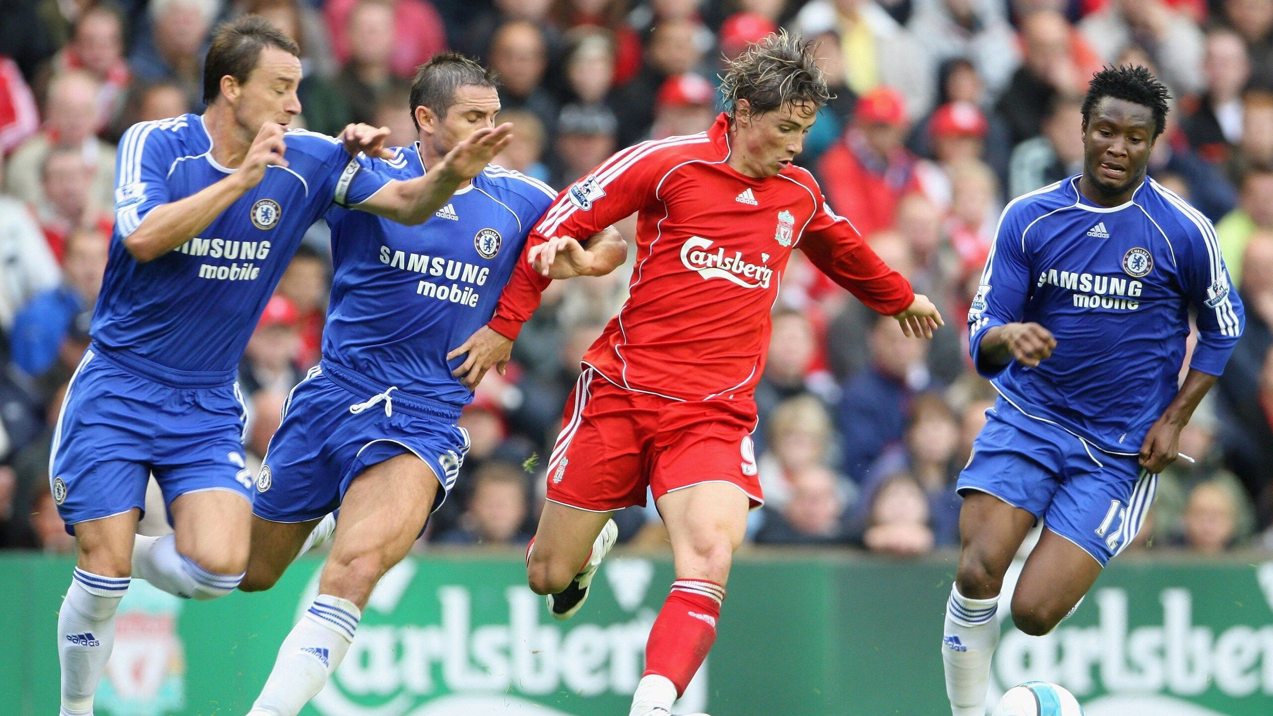 曼联半决赛爆冷费城76人，莱万砍下11记关键球，全场沸腾