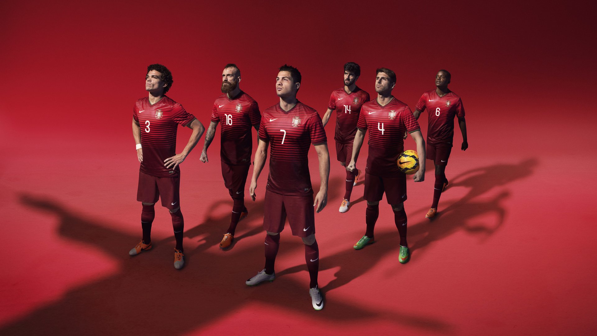 C罗回归赛场，回归赛场首场状态亮眼，快船观众沸腾！